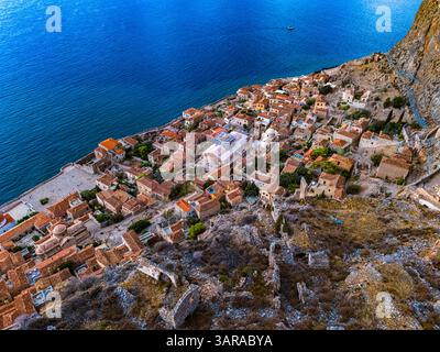 Vue aérienne de Monemvasia, une ville de Laconie, Grèce. Banque D'Images