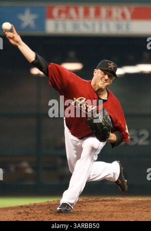 12 juin 2011 : Brett Myers (39 ans), lanceur des Astros de Houston, en action lors de la cinquième manche du match de baseball de la Ligue majeure entre les Astros de Houston et les Braves d'Atlanta au minute Maid Park à Houston, Texas. (Crédit image : © Andrew Richardson/Cal Sport Media/ZUMAPRESS.com) Banque D'Images
