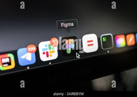 Poznan, Pologne – 14 avril 2025 : vue rapprochée de l’icône Figma mise en évidence dans le dock macOS, représentant une interface collaborative moderne Banque D'Images
