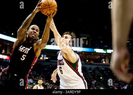 30 janvier 2010 Milwaukee, WI. Bradley Center... les Bucks de Milwaukee ont remporté le Heat de Miami 95-84. Mike McGinnis/CSM(image crédit : © Mike McGinnis/Cal Sport Media/ZUMApress.com) Banque D'Images