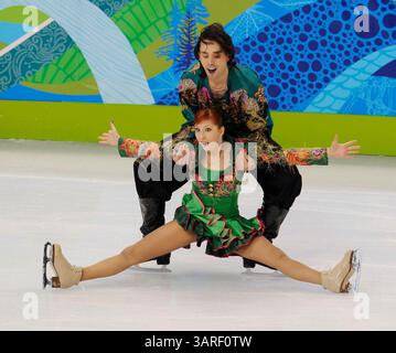 21 février 2010 - Vancouver, C.-B., Canada - VANCOUVER, C.-B. : 21 FÉVRIER 2010 -- les patineurs russes Jana Khokhlova et Sergei Novitski concourent en patinage artistique original de la danse sur glace au Pacific Coliseum, Vancouver, C.-B. le 21 février 2010 pendant les Jeux olympiques de 2010. ( Gerry Kahrmann / Canwest News Service ) CNS-OLY-FIGSKATE (crédit image : © CanWest/ZUMApress.com) Banque D'Images