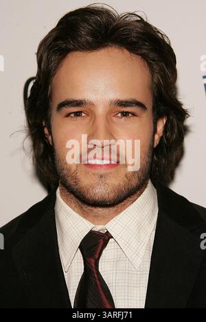 JUSTIN MENTELL (16 décembre 1982-1 février 2010) 27, acteur, est décédé lundi dans le Wisconsin lorsque sa Jeep a dévié d'un remblai escarpé et a heurté deux arbres. Il ne portait pas de ceinture de sécurité. Mentell était dans la série télévisée 'Boston Legal' et le film 'G-Force'. PHOTO - 24 mars 2007 - Beverly Hills, Californie, États-Unis - L'acteur JUSTIN MENTELL lors des arrivées pour la 21e cérémonie des Genesis Awards présentée par le bureau hollywoodien de la Humane Society of the US, qui s'est tenue à l'hôtel Beverly Hilton à Beverly Hills, CA. (Crédit image : © Jerome Ware/ZUMA Press) Banque D'Images