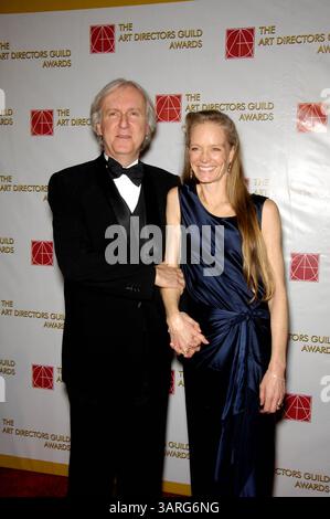 13 février 2010 - Hollywood, Californie, États-Unis - James Cameron et Suzy amis lors de la 14e cérémonie annuelle des Art Directors Guild Awards, qui s'est tenue au Beverly Hilton Hotel, le 13 février 2010, à Beverly Hills, Californie. K64161MGE(crédit image : © Michael Germana/Globe photos/ZUMApress.com) Banque D'Images
