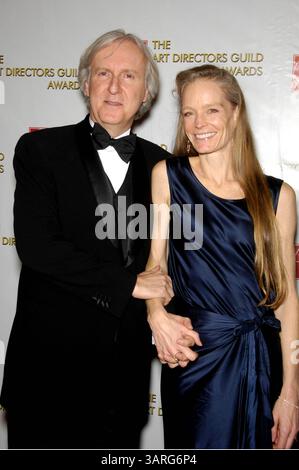 13 février 2010 - Hollywood, Californie, États-Unis - James Cameron et Suzy amis lors de la 14e cérémonie annuelle des Art Directors Guild Awards, qui s'est tenue au Beverly Hilton Hotel, le 13 février 2010, à Beverly Hills, Californie. K64161MGE(crédit image : © Michael Germana/Globe photos/ZUMApress.com) Banque D'Images