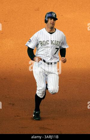15 mai 2010 : Seth Smith, le joueur de gauche du Colorado, en action lors du deuxième match d'une double tête contre les Nationals de Washington à Coors Field, Denver, Colorado. Les Rocheuses battent les nationaux 4-3.(image crédit : © Larry Clouse/Cal Sport Media/ZUMApress.com) Banque D'Images