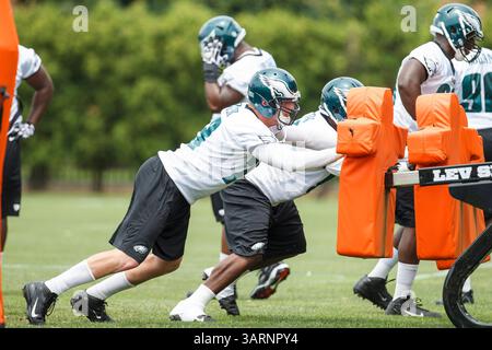 6 juin 2013 : fin défensive des Philadelphia Eagles Paul Kruger (73 ans) en action lors du mini-camp des Philadelphia Eagles au complexe NovaCare de Philadelphie, en Pennsylvanie. (Crédit image : © Chris Szagola/Cal Sport Media/ZUMAPRESS.com) Banque D'Images