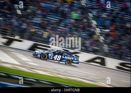 3 novembre 2013 - Fort Worth, TX, États-Unis - Fort Worth, TX - 03 novembre 2013 : Jimmie Johnson (48) remporte l'AAA Texas 500 au Texas Motor Speedway de Fort Worth, TX. (Crédit image : © ASP/Cal Sport Media/ZUMAPRESS.com) Banque D'Images