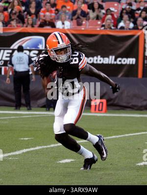 15 août 2013 - Cleveland, OH, USA - 15 août 2013 : Travis Benjamin #80, receveur des Browns de Cleveland, lors de l'action de pré-saison au First Energy Stadium entre les Lions de Détroit et les Browns de Cleveland à Cleveland, OHIO. (Crédit image : © Michael Sullivan/Cal Sport Media/ZUMAPRESS.com) Banque D'Images