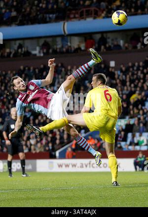 11 novembre 2013 - Birmingham, Royaume-Uni - 9 novembre 2013 - Birmingham, Royaume-Uni - Libor Kozak d'Aston Villa marque le deuxième but du match pour Aston Villa - Football - Barclays premier League - Aston Villa vs Cardiff City - Villa Park Birmingham - saison 2013-14 - 9 novembre 2013 - Credit Malcolm Couzens/Sportimage. (Crédit image :(crédit image : © Malcolm Couzens/Cal Sport Media/ZUMAPRESS.com) Banque D'Images