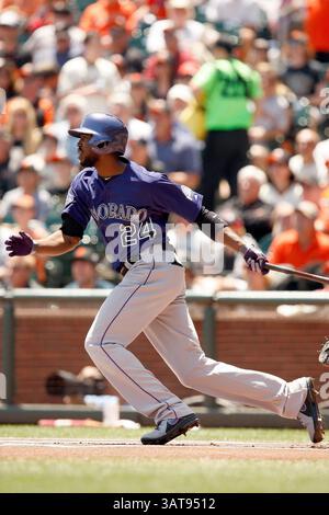 25 mai 2013 - San Francisco, CA, États-Unis d'Amérique - 25 mai 2013 San Francisco, CA..Colorado Outfield Dexter Fowler lors d'un match de Ligue majeure de baseball entre les Rockies et les Giants au AT&T Park à San Francisco, Californie. Les géants ont gagné 6-5 en dix manches...Daniel Gluskoter/CSM. (Crédit image : © Daniel Gluskoter/Cal Sport Media/ZUMAPRESS.com) Banque D'Images
