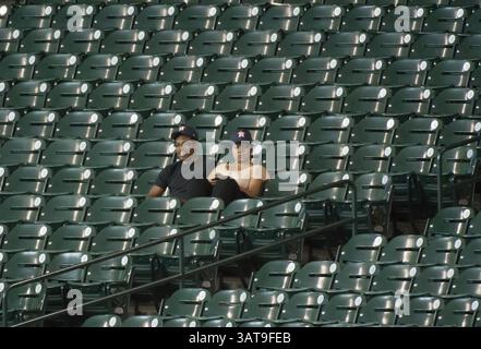 28 mai 2013 - Houston, TX, États-Unis - les fans ont leur choix de sièges alors que les Astros de Houston affronteront les Rockies du Colorado le mardi 28 mai 2013, à Houston, Texas. (Crédit image : © George Bridges/MCT/ZUMAPRESS.com) Banque D'Images