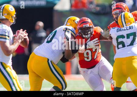 22 septembre 2013 - Cincinnati, Ohio, États-Unis - le combat défensif des Cincinnati Bengals Geno Atkins #97 en action lors du match de la Ligue nationale de football entre les Packers de Green Bay et les Bengals de Cincinnati au Paul Brown Stadium. Les Bengals ont gagné 34-30.(image crédit : © Scott Terna/Cal Sport Media/ZUMAPRESS.com) Banque D'Images