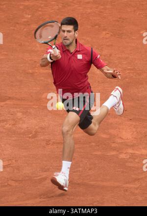 24 mai 2016 - Paris, France - le serbe NOVAK DJOKOVIC en action contre Y. lu de Taipei lors de son match à l'Open de France à Paris, France. Djokovic a gagné 6-4, 6-1, 6-1. Crédit image : © Leslie Billman/CSM via ZUMA Wire) Banque D'Images