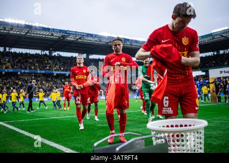 Broendby, Danemark. 18 avril 2025. Les joueurs du FC Nordsjaelland se préparent pour le match de Superliga 3F entre Broendby IF et le FC Nordsjaelland au Broendby Stadion à Broendby. Crédit : Gonzales photo/Alamy Live News Banque D'Images