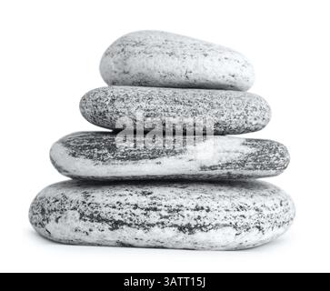 Une pyramide de pierres lisses, sur blanc Banque D'Images