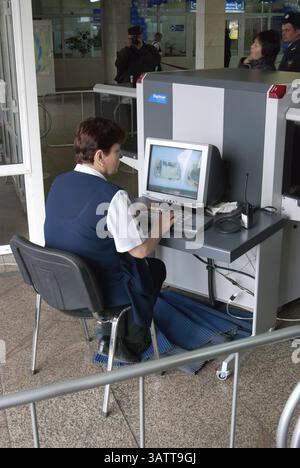 OULAN-Ude, RUSSIE - 2 AVRIL : L'aéroport de la ville ouvre des routes aériennes internationales et par conséquent une gare douanière le 2 avril 2009, Oulan-Ude, Bouriatie, R. Banque D'Images