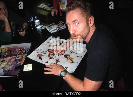 16 AOÛT 2007 - K23379MR.DANNY BONADUCE ACTES ALÉATOIRES DE LA SIGNATURE DE LIVRE DE GENTILLESSE À BARNES ET NOBLE LOS ANGELES 11-13-2001.DANNY BONADUCE. MILAN Ryba- PHOTOS(crédit image : © Globe photos/ZUMAPRESS.com) Banque D'Images
