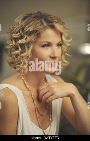 20 octobre 2008 - Hollywood, Californie, États-Unis - SAMANTHA QUI ? - ''L'ex'' - après avoir finalement dit à son ami actuel Owen (James Tupper, ''Men in Trees'') qu'elle vit avec son ex-petit ami Todd, Sam découvre que le meilleur ami d'Owen est aussi son ex-petite amie, Willow. Mais quand une étincelle romantique s'enflamme entre Todd et Willow, Sam se retrouve à devenir jalouse et doit décider quel homme est le plus important dans sa vie. Pendant ce temps, Dena fait de son mieux pour prendre une photo flatteuse d'une Andrea non photogénique afin de lui garantir un rendez-vous avec un joueur de basket-ball professionnel affamé, sur ''Samantha Who ?'' MOND Banque D'Images