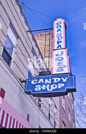Grandpa Joe's Candy Shop dans le centre-ville de Middletown Ohio USA 2025 Banque D'Images