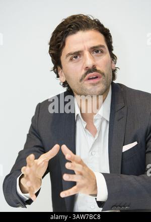 18 novembre 2014 - Hollywood, Californie, États-Unis - Oscar Isaac ''A Most violent Year'' 11/18/14 (crédit image : © Armando Gallo/ZUMA Studio) Banque D'Images
