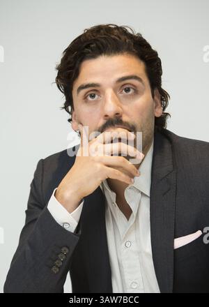 18 novembre 2014 - Hollywood, Californie, États-Unis - Oscar Isaac ''A Most violent Year'' 11/18/14 (crédit image : © Armando Gallo/ZUMA Studio) Banque D'Images