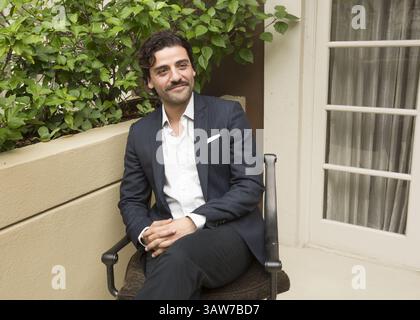 18 novembre 2014 - Hollywood, Californie, États-Unis - Oscar Isaac ''A Most violent Year'' 11/18/14 (crédit image : © Armando Gallo/ZUMA Studio) Banque D'Images