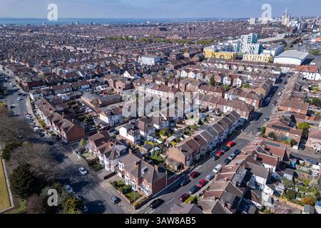 Vue aérienne de la zone résidentielle autour de Cosham, Portsmouth, Hampshire, Royaume-Uni. Banque D'Images