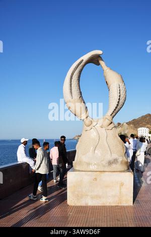 Muscat, Oman - 01 avril 2025 : Mutrah Corniche promenade à Muscat. Sultanat d'Oman Banque D'Images