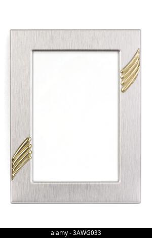 Cadre photo argenté in - isolé sur blanc cadre photo argenté en format portrait - isolé sur blanc Banque D'Images
