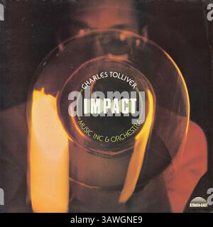 Charles Tolliver Music Inc & Orchestra - impact - couverture de disque vinyle Vintage Banque D'Images