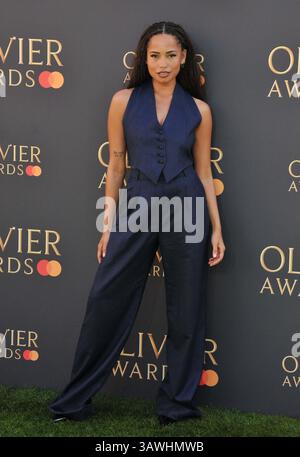 Amber Gill aux Olivier Awards 2025, Royal Albert Hall, Kensington Gore, le dimanche 06 avril 2025 à Londres, Angleterre, Royaume-Uni. CAP/CAN ©CAN/Capital Pictu Banque D'Images