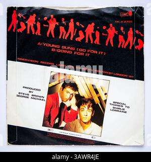 Couverture arrière de la version single de sept pouces de Young Guns (Go for It) de Wham, qui est sortie en 1982 Banque D'Images