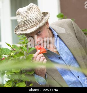 16 novembre 2013 - Hollywood, Californie, États-Unis - BEVERLY HILLS, CA - 16 NOVEMBRE : Portrait de Woody Harrelson faisant la promotion de 'Out of the Furnace' au four Seasons Hotel le 16 novembre 2013 à Beverly Hills City. (Crédit image : © Armando Gallo/ZUMA Studio) Banque D'Images