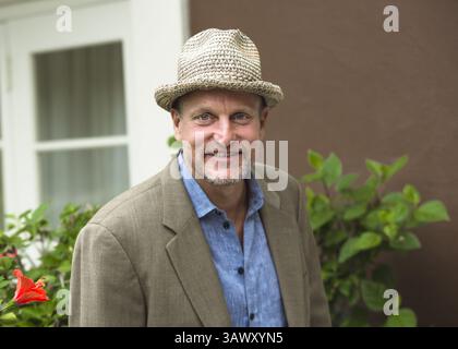 16 novembre 2013 - Hollywood, Californie, États-Unis - BEVERLY HILLS, CA - 16 NOVEMBRE : Portrait de Woody Harrelson faisant la promotion de 'Out of the Furnace' au four Seasons Hotel le 16 novembre 2013 à Beverly Hills City. (Crédit image : © Armando Gallo/ZUMA Studio) Banque D'Images