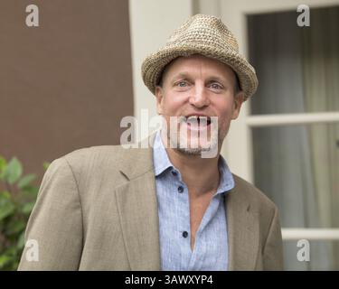16 novembre 2013 - Hollywood, Californie, États-Unis - BEVERLY HILLS, CA - 16 NOVEMBRE : Portrait de Woody Harrelson faisant la promotion de 'Out of the Furnace' au four Seasons Hotel le 16 novembre 2013 à Beverly Hills City. (Crédit image : © Armando Gallo/ZUMA Studio) Banque D'Images