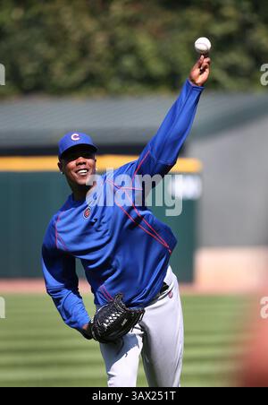 26 juillet 2016 - Chicago, il, États-Unis - Aroldis Chapman, lanceur nouvellement acquis des Chicago Cubs, se réchauffe avant un match contre les Chicago White Sox au U.S. Cellular Field à Chicago le mardi 26 juillet 2016. (Crédit image : © Chris Sweda/TNS via ZUMA Wire) Banque D'Images