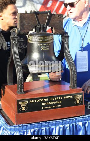 30 décembre 2016 - Memphis, Tennessee, États-Unis - 30 décembre 2016 : AutoZone Liberty Bowl au Liberty Bowl Memorial Stadium à Memphis, Tennessee. ©Justin Manning/Eclipse Sportswire/Cal Sport Media(image de crédit : &copy ; Justin Manning/CSM via ZUMA Wire) Banque D'Images