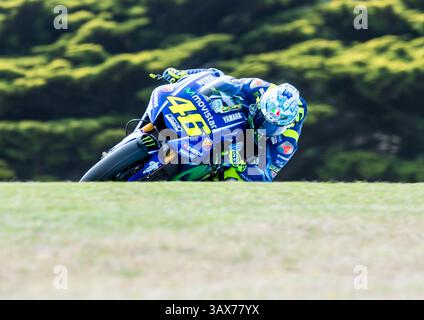 16 février 2017 - Melbourne, Victoria, Australie - le pilote italien Valentino Rossi (#46) du Movistar Yamaha MotoGP en action lors de la deuxième journée d'essais de pré-saison sur le circuit de Phillip Island à Phillip Island, en Australie. (Crédit image : © Theo Karanikos via ZUMA Wire) Banque D'Images