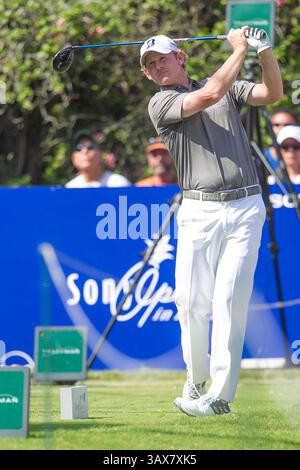 12 janvier 2017 - Honolulu, Hawaï : Brandt Snedeker frappe son tir au 9ème trou lors de la première manche du Sony Open au Waialae Country Club à Honolulu, Hawaï. (Image de crédit : &copy ; Glenn Yoza/CSM via ZUMA Wire) Banque D'Images