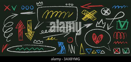 Craie gribouillis dessinés sur fond de tableau noir. Illustration réaliste vectorielle de signes de crayon manuscrits, flèche, cœur, ligne, cercle, croquis de bulles de discours, marques de crayon sur noir, gribouilles scolaires Illustration de Vecteur