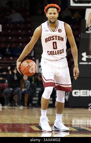 23 décembre 2016 ; Chestnut Hill, ma, États-Unis ; les Boston College Eagles gardent Ky Bowman (0) avec le ballon pendant la première moitié d'un match de basket-ball NCAA entre les Providence Friars et les Boston College Eagles au Conte Forum. Boston College bat Providence 79-67. Anthony Nesmith/Cal Sport Media(image de crédit : &copy ; Anthony Nesmith/CSM via ZUMA Wire) Banque D'Images