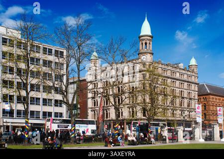 13 novembre 2016 - Belfast, Irlande du Nord, Royaume-Uni - le bâtiment Cleaver à la jonction de Donegall Square North et Donegall place à Belfast, Irlande du Nord, Royaume-Uni. Le magasin Robinson et Cleaver de Donegall Square. Robinson and Cleaver se vantait d'être le magasin le plus célèbre au monde pour le linge de maison irlandais. (Crédit image : © Sergi Reboredo via ZUMA Wire) Banque D'Images