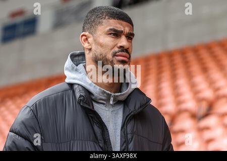 Blackpool, Royaume-Uni. 21 avril 2025. Ashley Fletcher de Blackpool arrive lors du match de Sky Bet League 1 Blackpool vs Wrexham à Bloomfield Road, Blackpool, Royaume-Uni, le 21 avril 2025 (photo par Alfie Cosgrove/News images) à Blackpool, Royaume-Uni le 21/04/2025. (Photo par Alfie Cosgrove/News images/SIPA USA) crédit : SIPA USA/Alamy Live News Banque D'Images