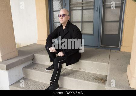 26 janvier 2017 - Hollywood, Californie, États-Unis - RYAN MURPHY fait la promotion de sa nouvelle série 'Feud'. Ryan Patrick Murphy Ryan Patrick Murphy (né le 30 novembre 1965) est un scénariste, réalisateur et producteur américain. Murphy est surtout connu pour avoir créé/co-créé/produit un certain nombre de séries télévisées dont Popular (1999-2001), NIP/Tuck (2003-10), Glee (2009-15), American Horror Story (2011-aujourd'hui), The New normal (2012-13), Scream Queens (2015-présent), American crime Story (2016-présent) et The future Feud (2017). (Crédit image : © Armando Gallo/ZUMA Studio) Banque D'Images