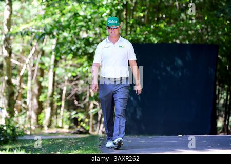 Vendredi 2 septembre 2016 : Charley Hoffman marche vers le 9e tee lors de la première manche du tournoi Deutsche Bank Championship qui se tient au Tournament Players Club, à Norton, Massachusetts. Eric Canha/Cal Sport Media(image de crédit : &copy ; Eric Canha/Cal Sport Media via ZUMA Wire) Banque D'Images