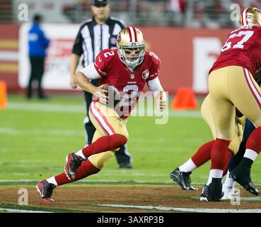 12 septembre 2016 : Blaine Gabbert (2), quarterback des 49ers de San Francisco, en action lors du match de football NFL entre les Rams de Los Angeles et les 49ers de San Francisco au Levi's Stadium de Santa Clara, CA. Les 49ers mènent les Rams 14-0 à la mi-temps. Damon Tarver/Cal Sport Media(image de crédit : &copy ; Damon Tarver/Cal Sport Media via ZUMA Wire) Banque D'Images