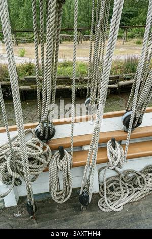 Le navire Garlandstone amarré à Morwellham Quay, un bateau à voile Tamar Ketch, construit à Calstock en Cornouailles, en Angleterre, et lancé le 27 janvier Banque D'Images