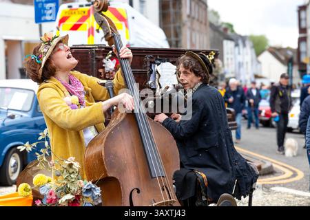 Rimski et Hankerchief, Piano à vélo et double Bassicle, Coleford Festival of transport 2025, Forest of Dean Gloucestershire, Royaume-Uni Banque D'Images