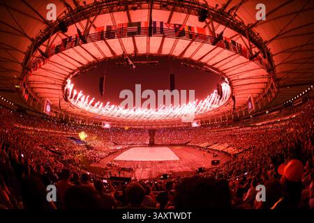 7 septembre 2016 : des feux d'artifice explosent lors de la cérémonie d'ouverture des Jeux paralympiques de Rio 2016 au stade Maracana le 7 septembre 2016 à Rio de Janeiro, Brésil. (Photo de Julian Avram/Cal Sport Media)(image de crédit : &copy ; Julian Avram/Cal Sport Media via ZUMA Wire) Banque D'Images