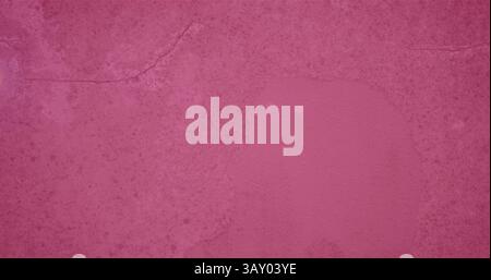 Le mur de stuc rosé-rouge de conception plate montre des taches de surface, fissure capillaire, thème de construction Banque D'Images